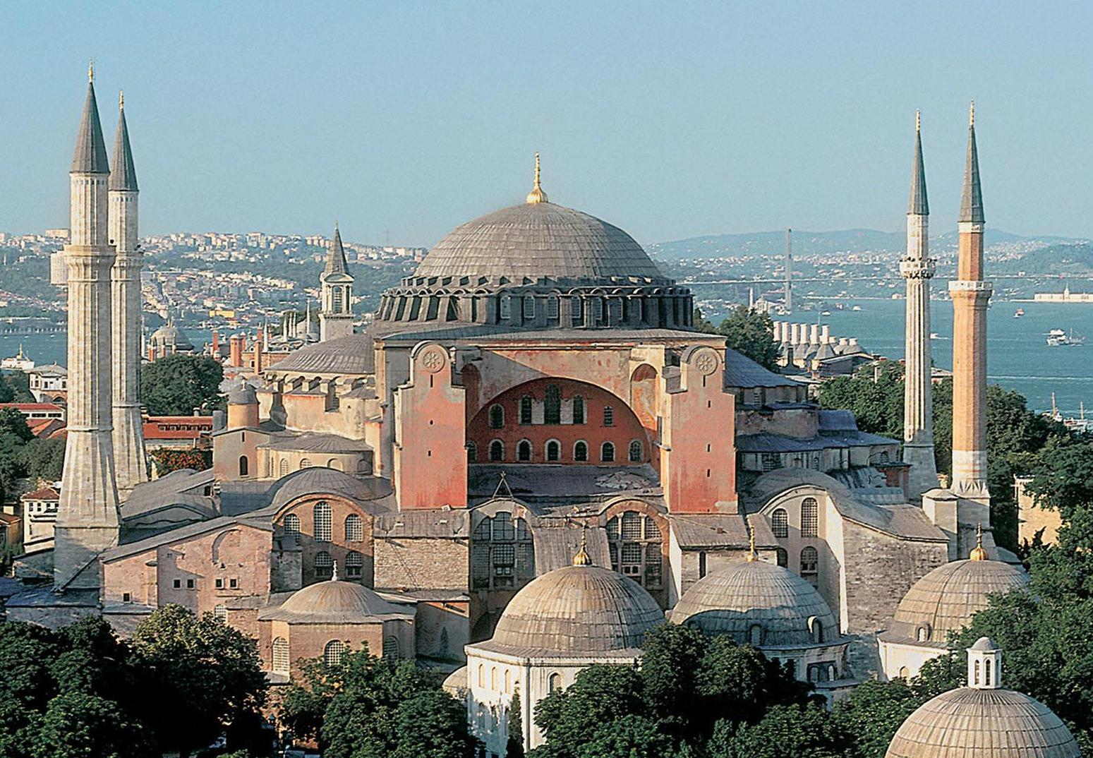 ﻿أنقرة ترفض "استياء" أثينا من تلاوة القرآن في مسجد "آيا صوفيا"