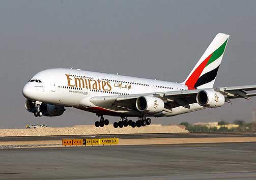 "طيران الإمارات" تقترض 425 مليون دولار لشراء طائرات جديدة