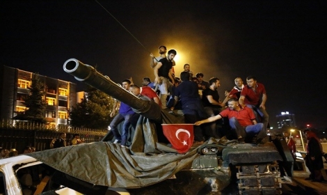 صحف إسرائيلية: "الانقلاب" قادم في تركيا