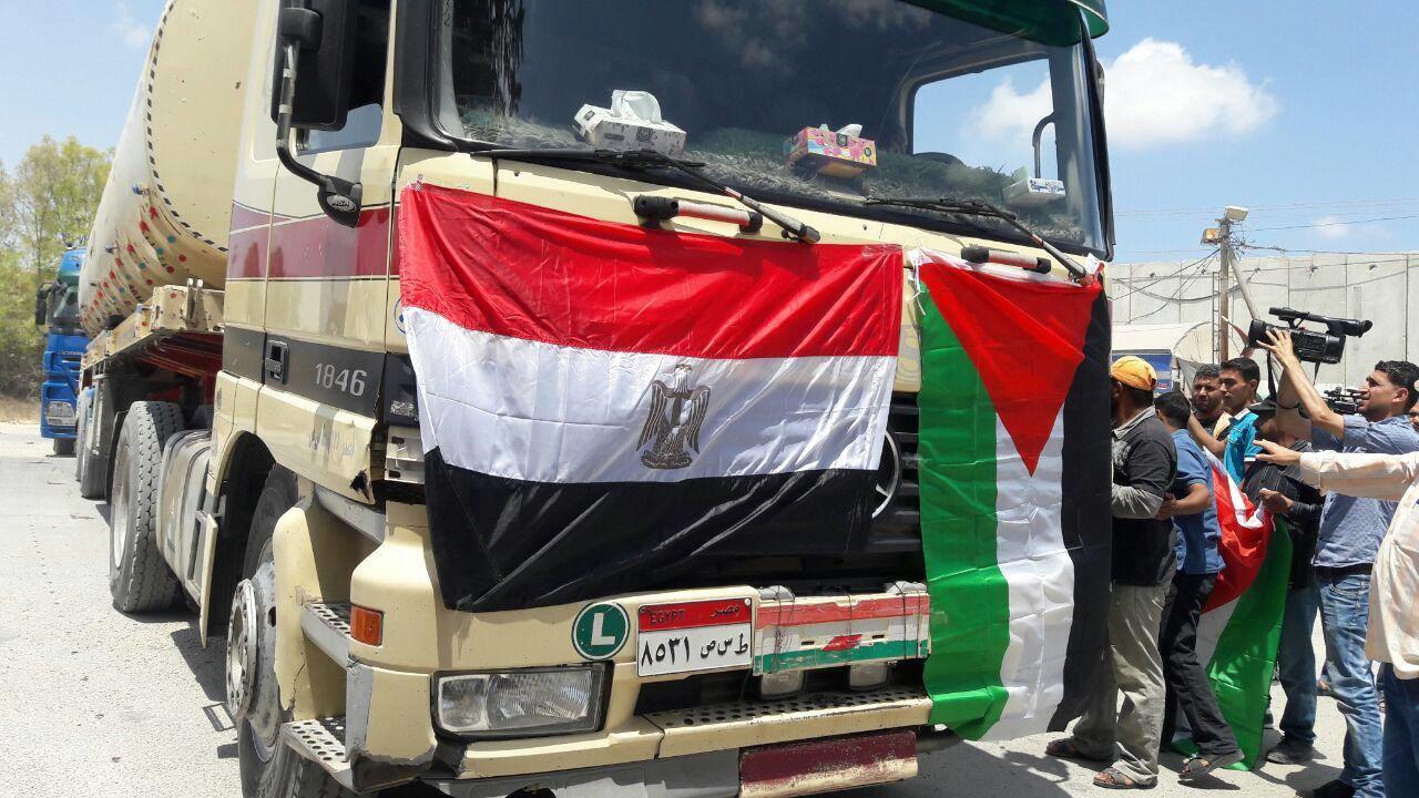 مصر تسمح بإدخال الوقود إلى غزة لأول مرّة منذ سنوات