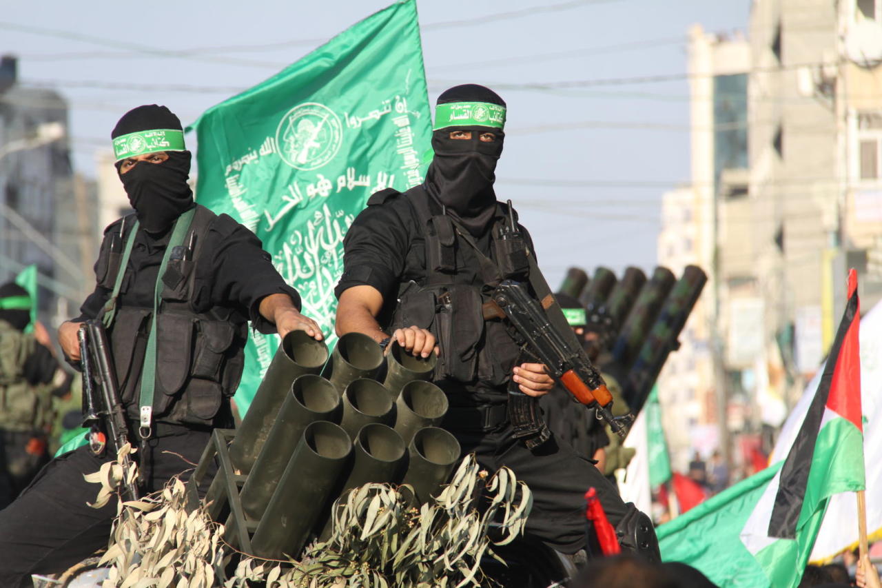 المقاومة بغزة.. الكشف عن جواسيس يعملون تحت غطاء مؤسسات دولية