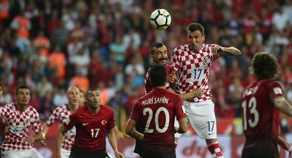 تركيا تنعش آمالها في التأهل لكأس العالم بالفوز 1-صفر على كرواتيا