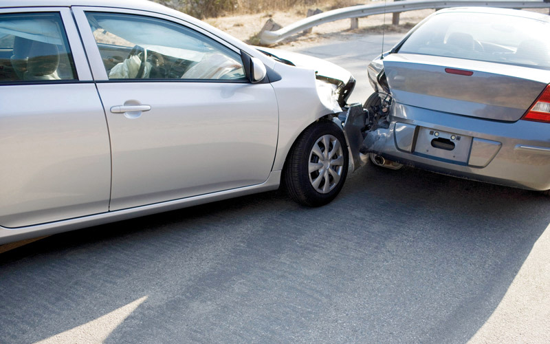 ما دور "هيئة التأمين" في رفع أسعار تأمين السيارات في الدولة؟