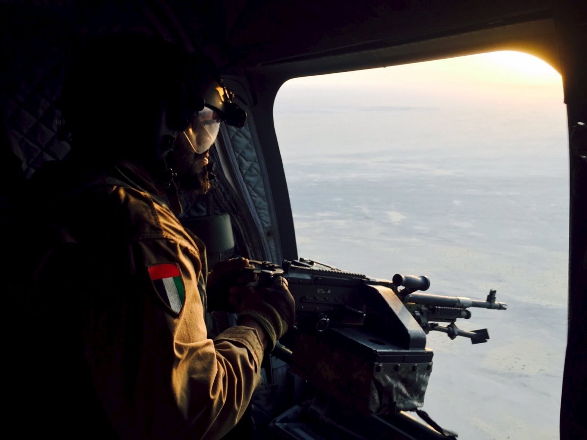 "نيوزويك" الأمريكية: ما هي جدوى المخاطرة الإماراتية العسكرية في اليمن؟
