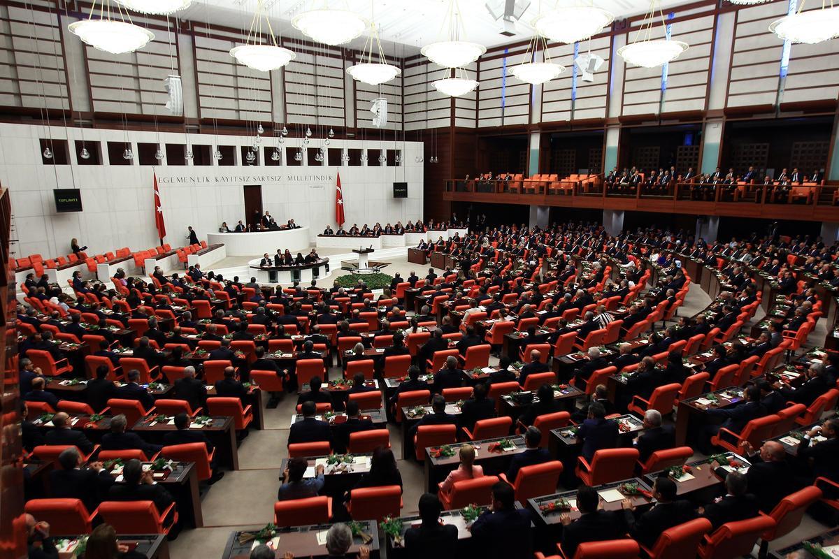 البرلمان التركي يمدد مهمة قوات بحرية في خليج عدن وبحر العرب عاما آخر