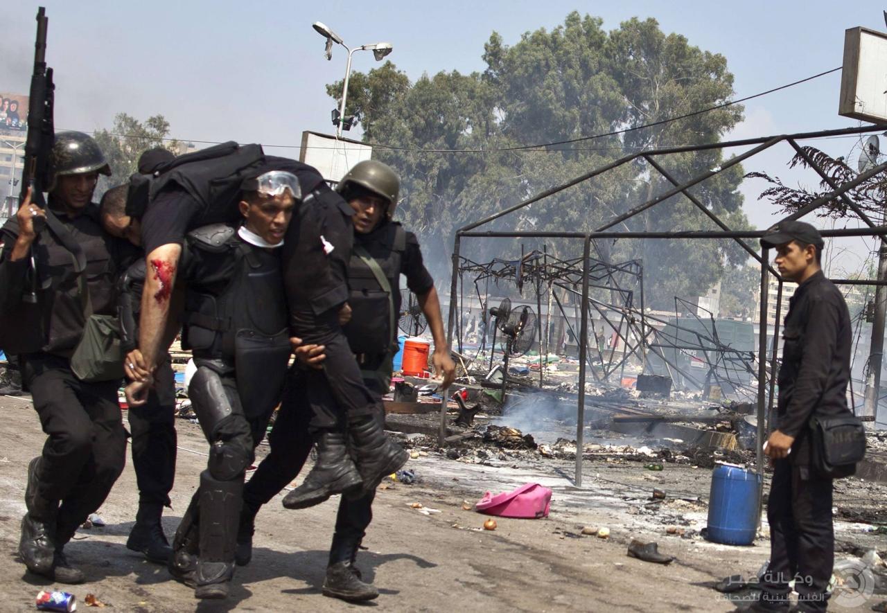 مقتل 3 ضبّاط وجندي بانفجار سيارة مفخّخة غربي مصر