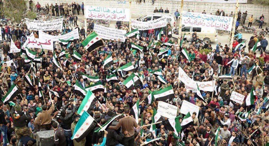 بعد توقف القصف..مظاهرات الجمعة تعود بسوريا وتؤكد على مطلب إسقاط النظام