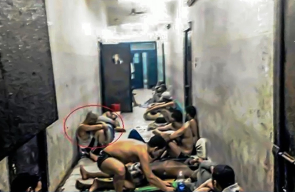 صورة مسربة تؤكد وجود الفلسطينيين المختطفين في سجن بمصر