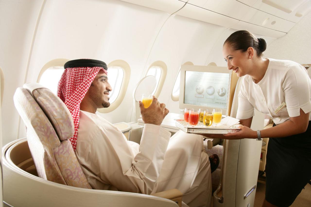 طيران الإمارات يفوز بجائزة الأفضل في العالم