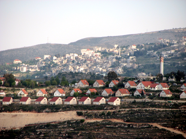 مخطط إسرائيلي لبناء 283 وحدة استيطانية جديدة غرب رام الله