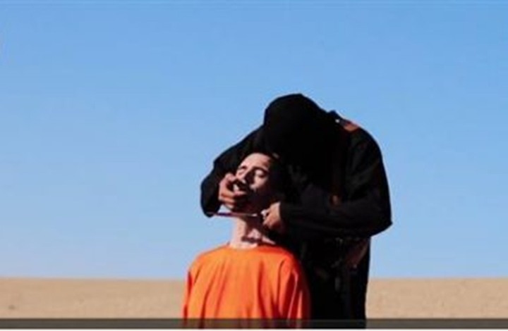 "تنظيم الدولة" يقطع رأس الرهينة البريطاني ديفيد هينز