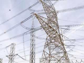 إمارة أبوظبي تنتج 60% من الطاقة الكهربائية للدولة