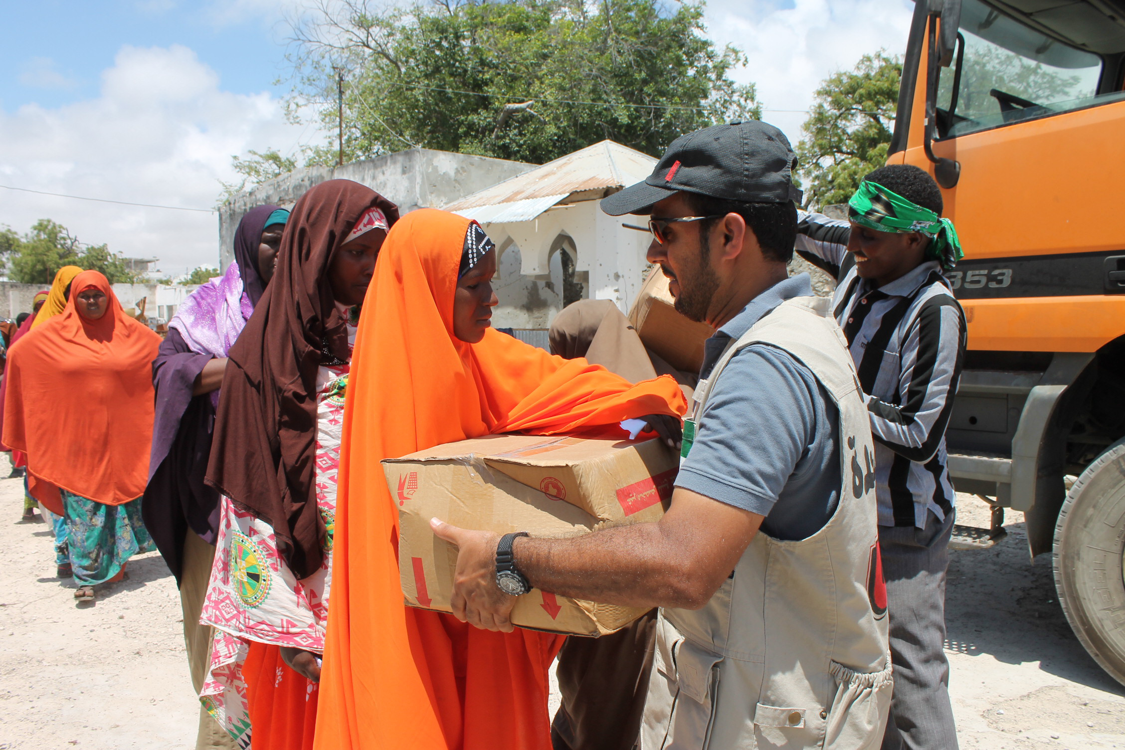 الإمارات تفتتح مستشفاً ميدانياً في الصومال