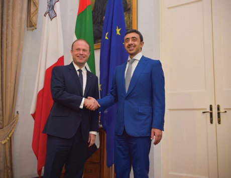 عبد الله بن زايد يبحث العلاقات الثنائية مع كبار المسؤولين في مالطا